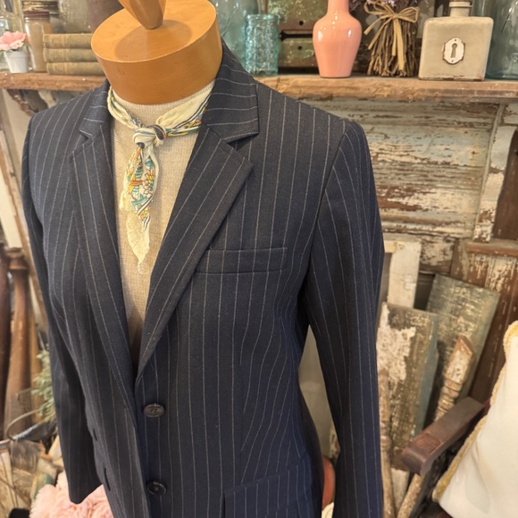 GAP STRIPED NAVY WOOL BLAZER | Lightweight Blended | Tailored | Pinstripe Jacket - Picture 12 of 14